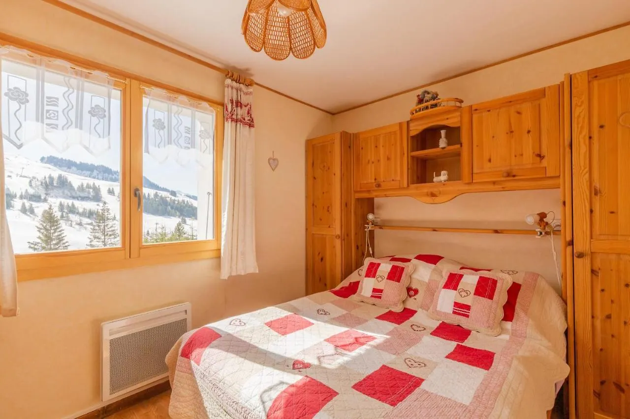 Apartment With Balcony And View Le Grand-Bornand Francja