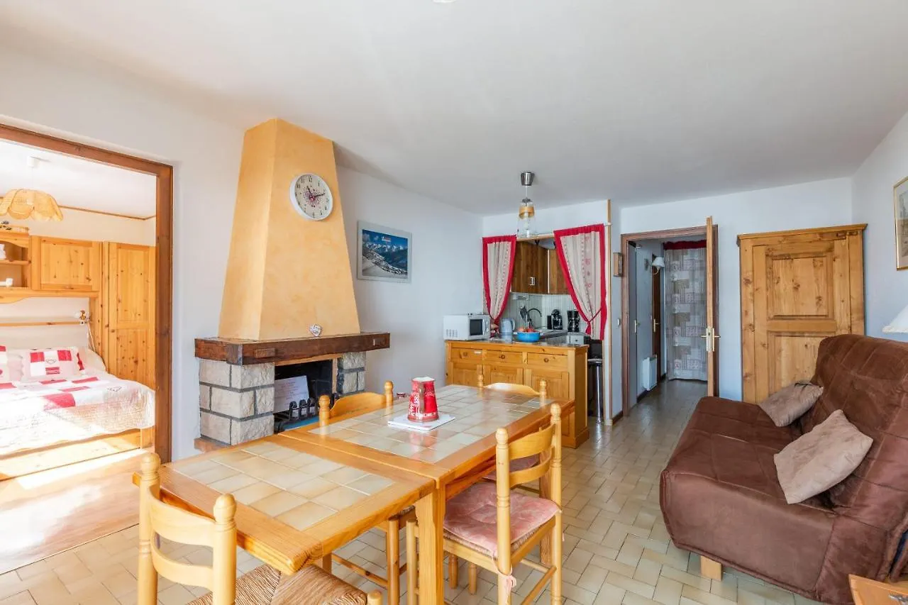 Apartment With Balcony And View Le Grand-Bornand Francja